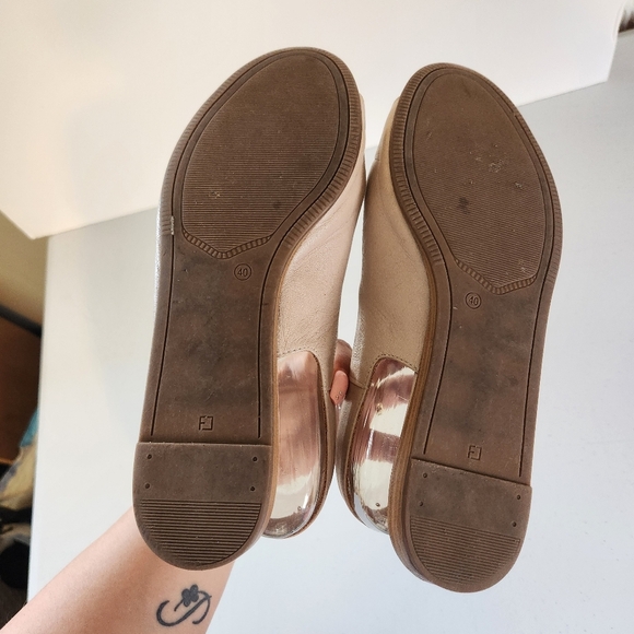 Bueno Raine Open Toe Beige Leather Sandals Shoes Size 9 EU 40 Minimalist Classic - Picture 5 of 6